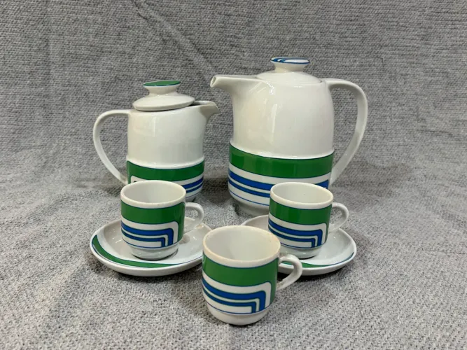 Conjunto de xícara cerâmica retrô