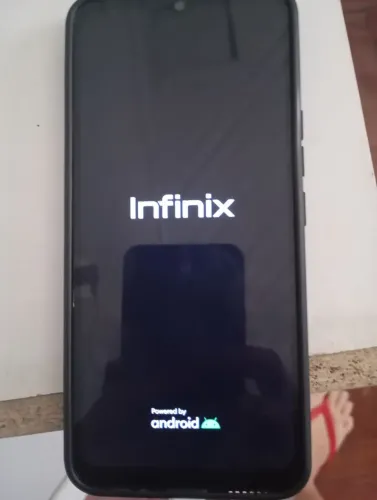 Celular Infinix HOT20i