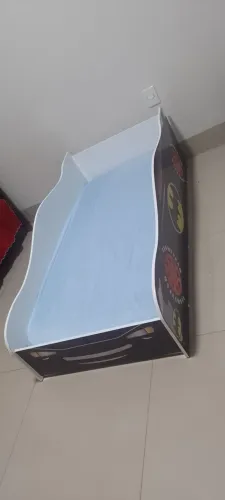 Cama montessoriana infantil