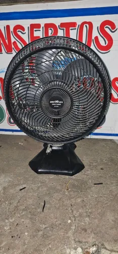 Ventilador Britânia de mesa
