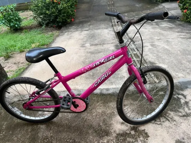 Bicicleta infantil menina