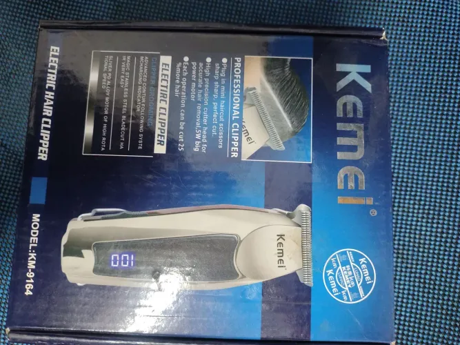 Máquina de cortar cabelo kemei km 2600 **Produto Novo**