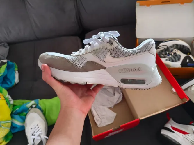 Tênis Air Max SYSTM