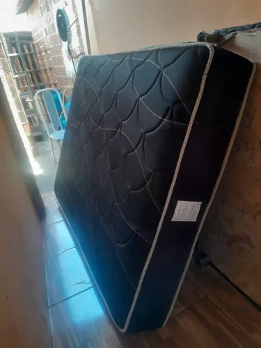 Colchao semi novo