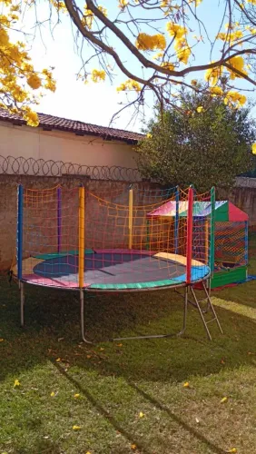 Pula-pula e Piscina de bolinha - Dia das Crianças