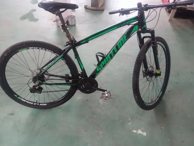 Bike aro 29 mtb usada(cubo K7 no aro traseiro)