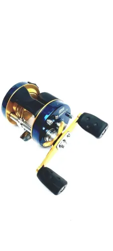 Carretilha abugarcia 6601 C4(esquerda)