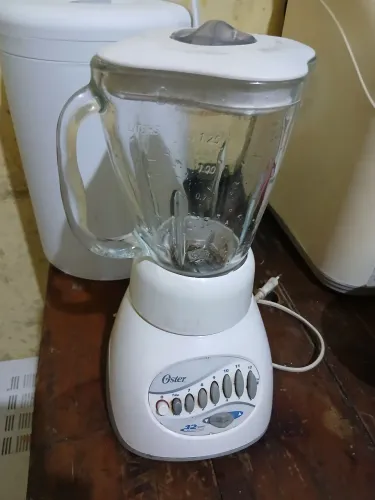 Liquidificador copo de vidro oster