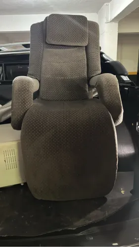 Cadeira Poltrona reclinável com massagem, testada e funcionando 