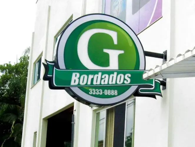 Placa luminosa bandeira