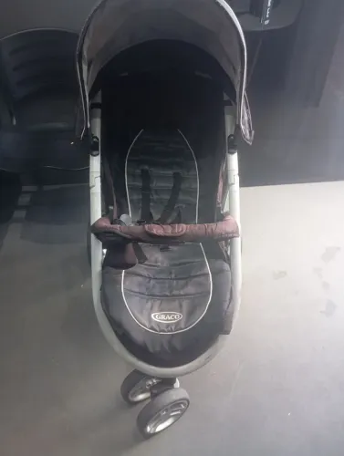 Carrinho mais Bebê conforto