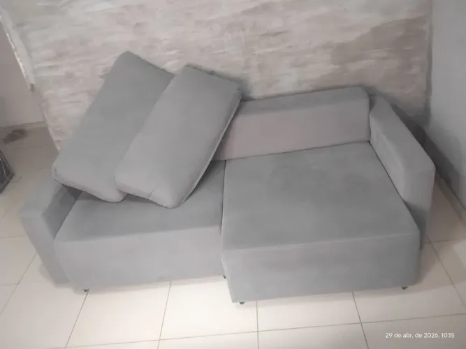 Sofá 3 lugares 2,30m com chaise, super confortável.