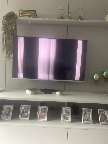 Televisão pra retirada de peças