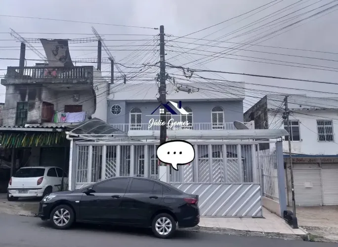 CASA NA PRAÇA 14 RESIDENCIAL/COMERCIAL