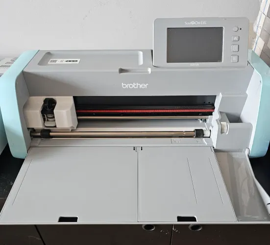 Maquina para recorte scancut sdx125 Brother