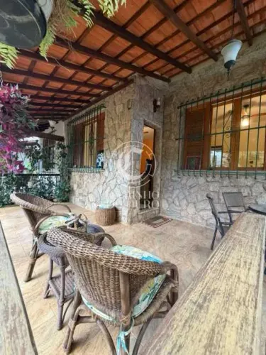 Casa em Condomínio : / Residencial / Pedro do Rio