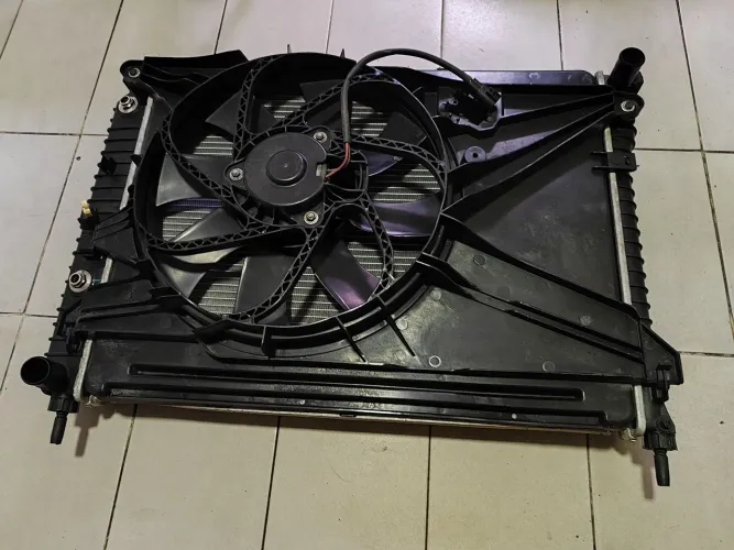 Radiador de água e ventoinha Captiva 2.4 2010/2014