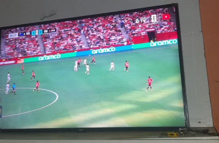 Tv smart roku 43 pra vende logo