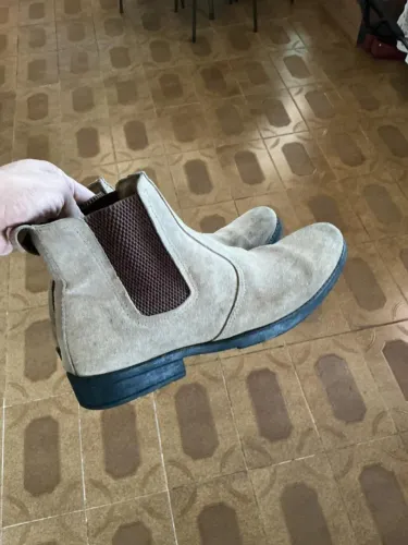 Bota chelsea número 39,40