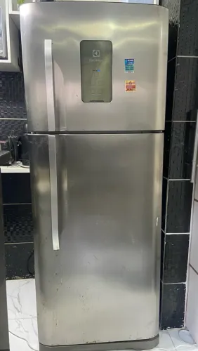 Geladeira eletrolux 433 litros