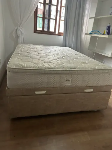 Cama casal baú