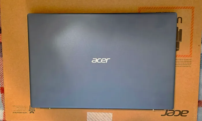 Vendo notebook Acer Swift 3 praticamente novo