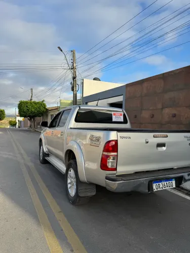 Toyota Hilux CD SRV D4-d 4X4 3.0 TDI Dies 2013