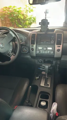 Nissan Frontier SL CD 4X4 2.5tb Diesel AUT 2014
