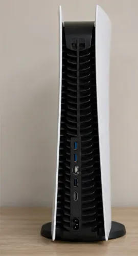 PS5, Semi novo com caixa e dois controles