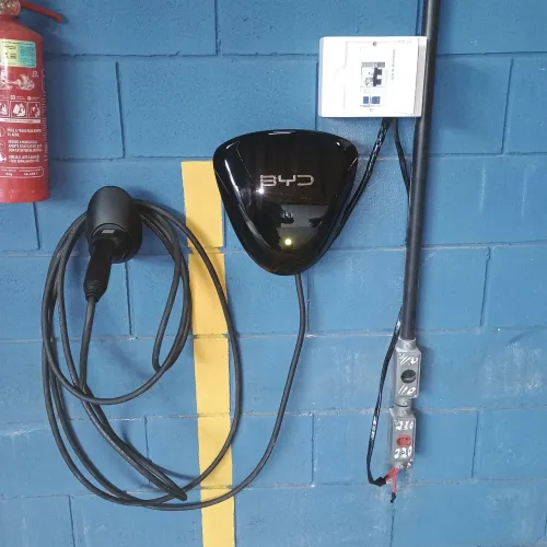 Estalaçao de carregador carro elétrico 