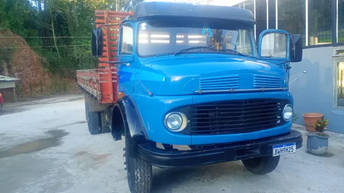 Caminhão MB 11 13 dir.h. freio a ar turbinado 