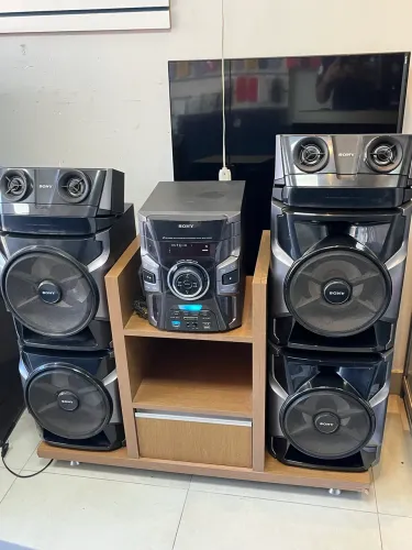 Som Sony + rack