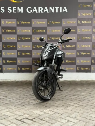 HONDA CB300F COM 12 MIL RODADOSSS