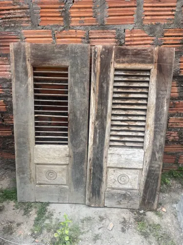 VENDO JANELA DE MADEIRA