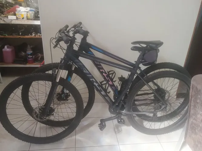 Bicicleta First aro 29 