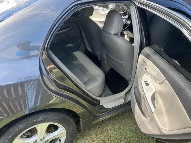 Toyota Corolla XEI 2.0 Flex 16V Aut. 2013