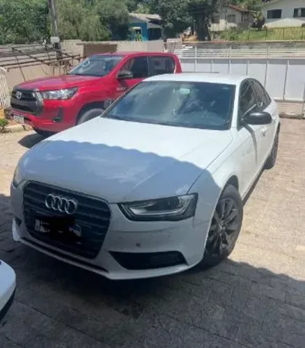 Audi A4 2.0 Avant 16V TFSI Quattro Stronic 2013