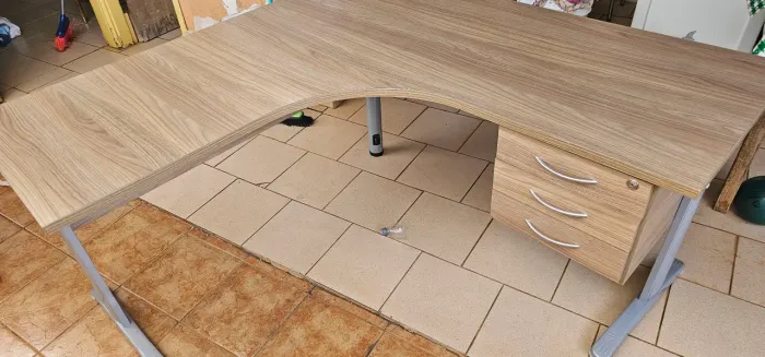 Mesa escritório usada