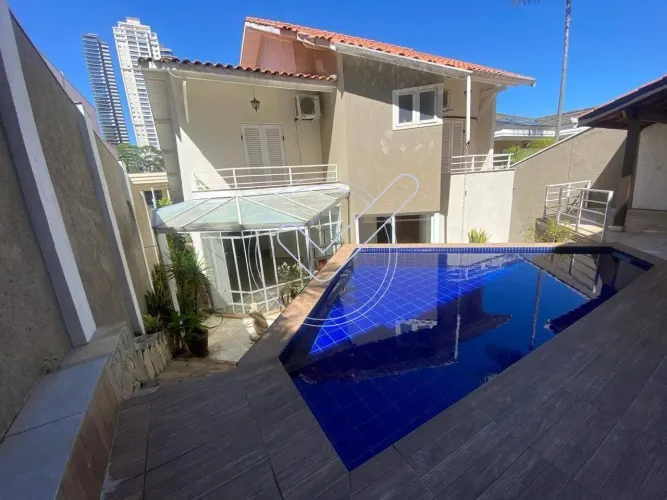 Casa com 5 Dormitórios, Piscina e Área Gourmet para venda ou locação no Residencial 3