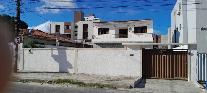 Casa com 4 dormitórios à venda, 120 m² por R$ 900.000 - Jardim Cidade Universitária - João