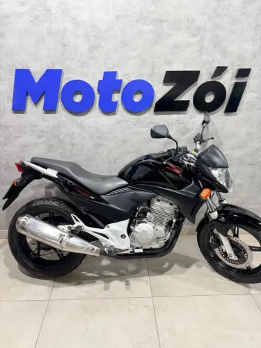 HONDA CB 300R PRETO 2010