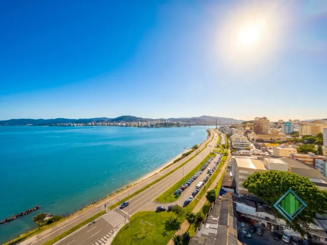 Apartamento com linda vista para o mar no bairro Estreito