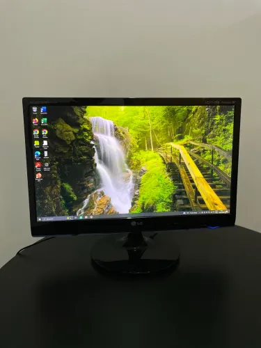 Monitor LG modelo M2280A PM 21.5
