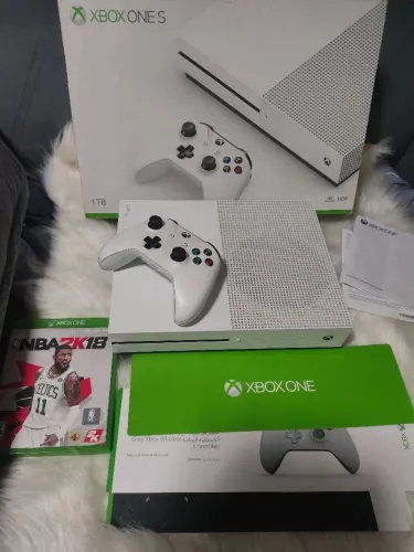 Xbox One S - 1 Tb