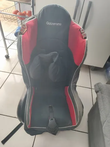 Cadeirinha para criança, carro