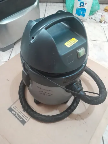 Aspirador de pó e água grande 