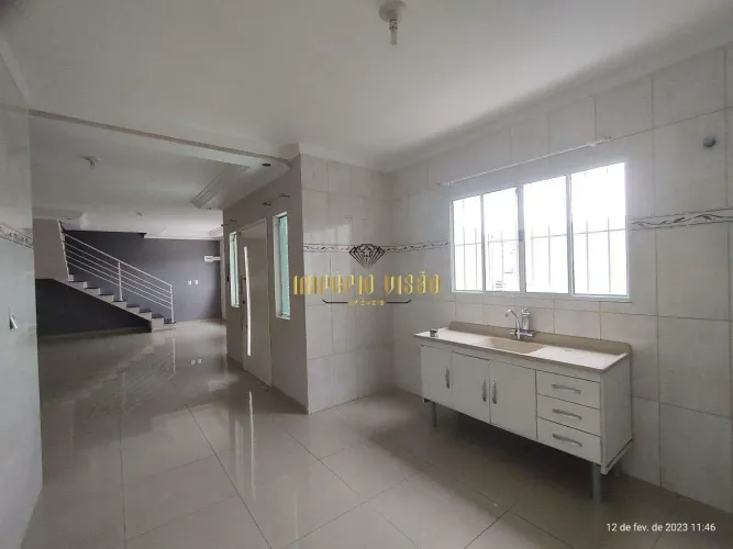 Casa para Aluguel de 3 dormitórios sendo 1 suíte na Vila Figueira em Suzano- SP