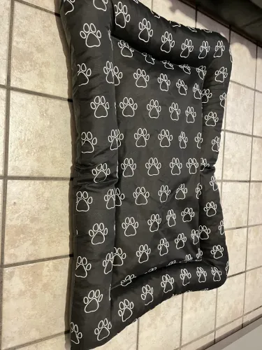 Cama de cachorro GG lavável nova.