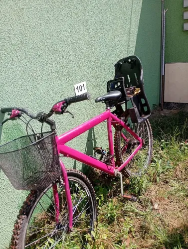 Bicicleta aro 26 com cadeirinha