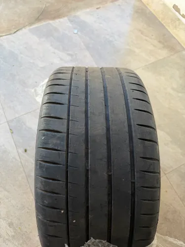 Pneu Michelin Pilot Sport 4s 275 40 19 Novo